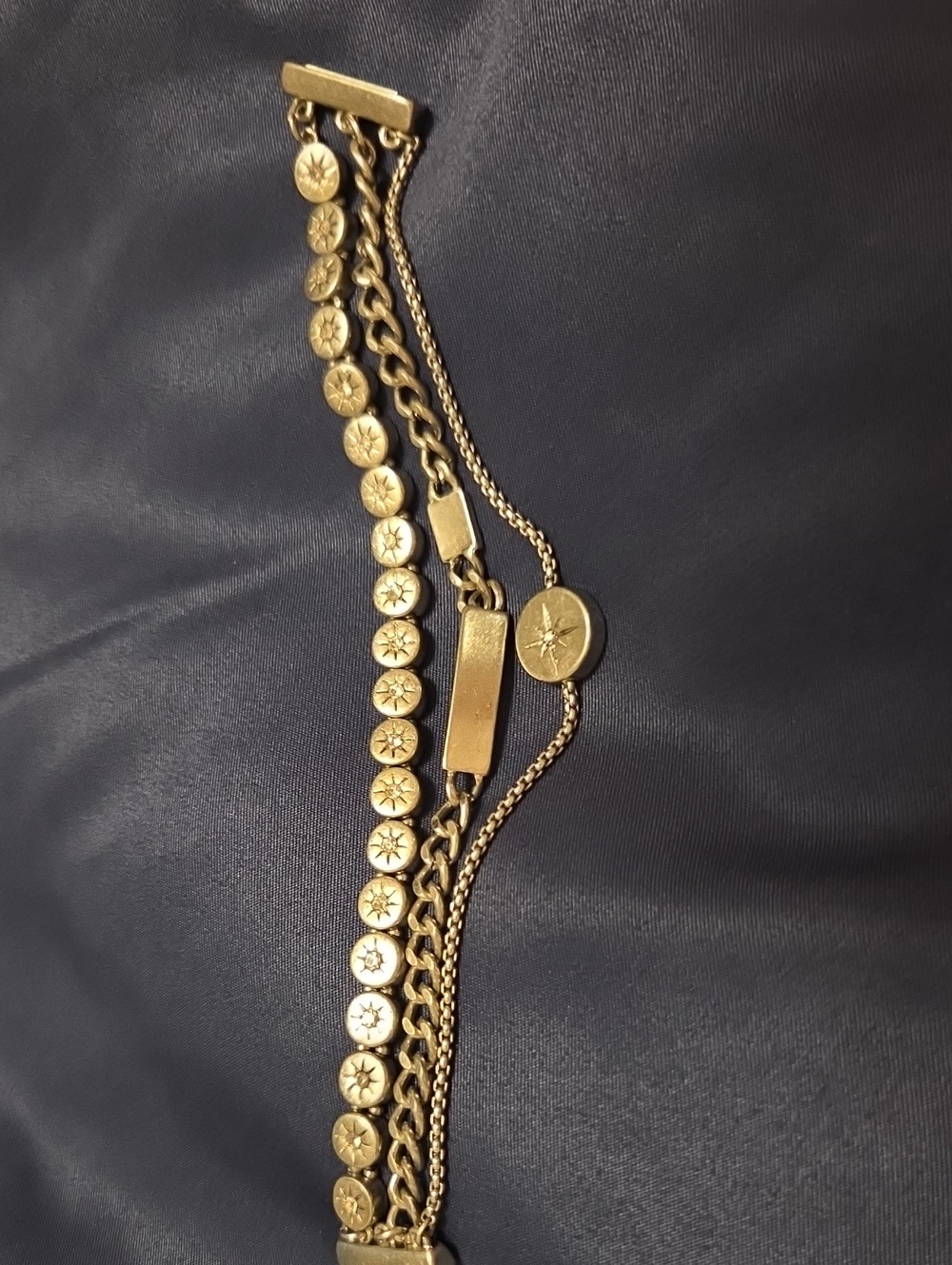 Source Unknown Silver Tone Multi-Chain Star Medallion Bracelet